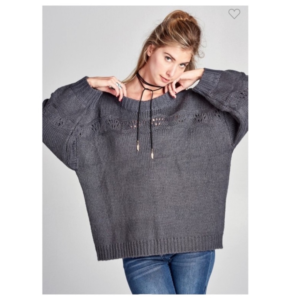 ❤️2 for $40❤️charcoal one size sweater - Picture 2 of 8